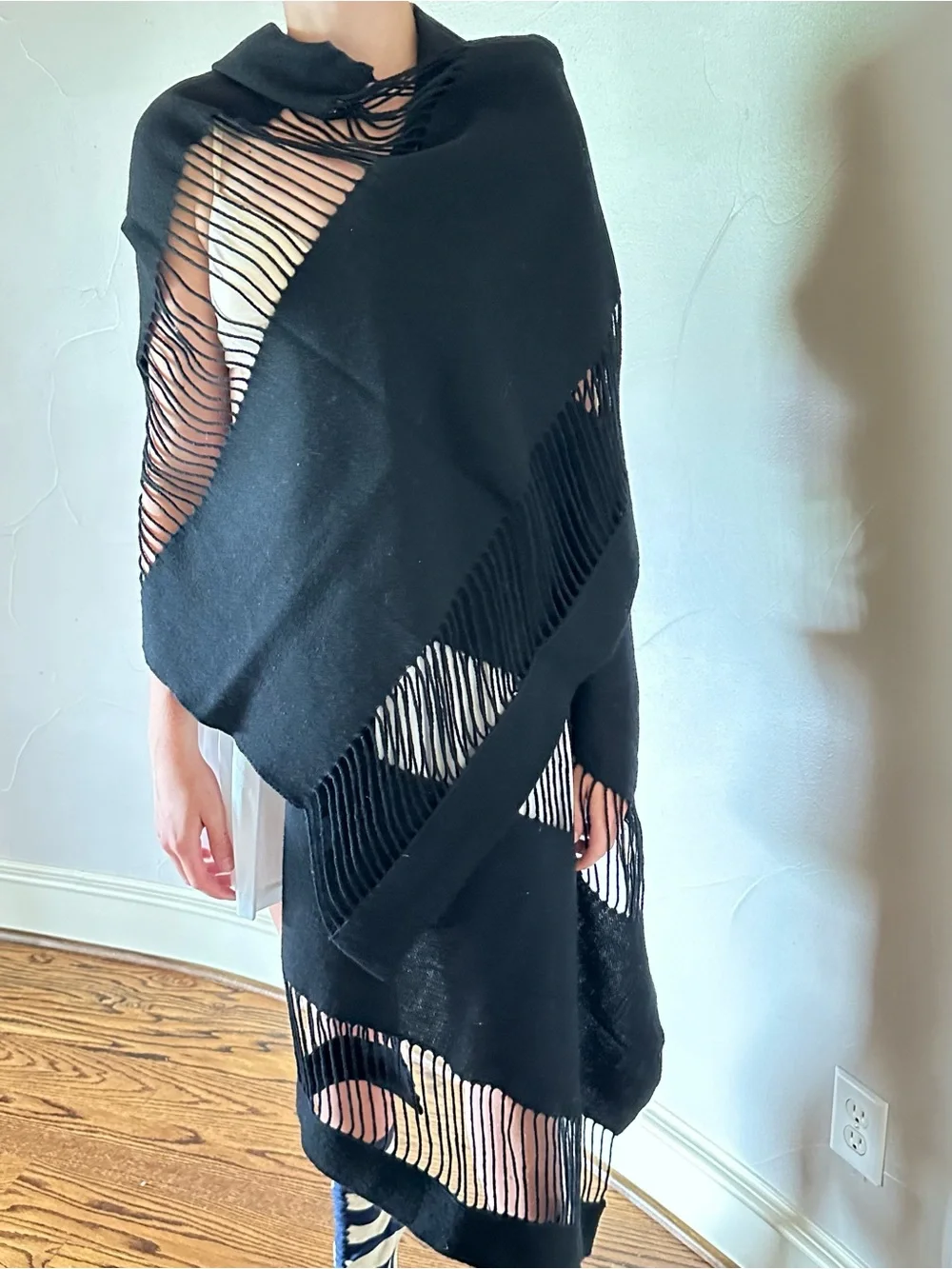 TYED THRU TYME Black Wool Pashmina Shawl Wrap🌸